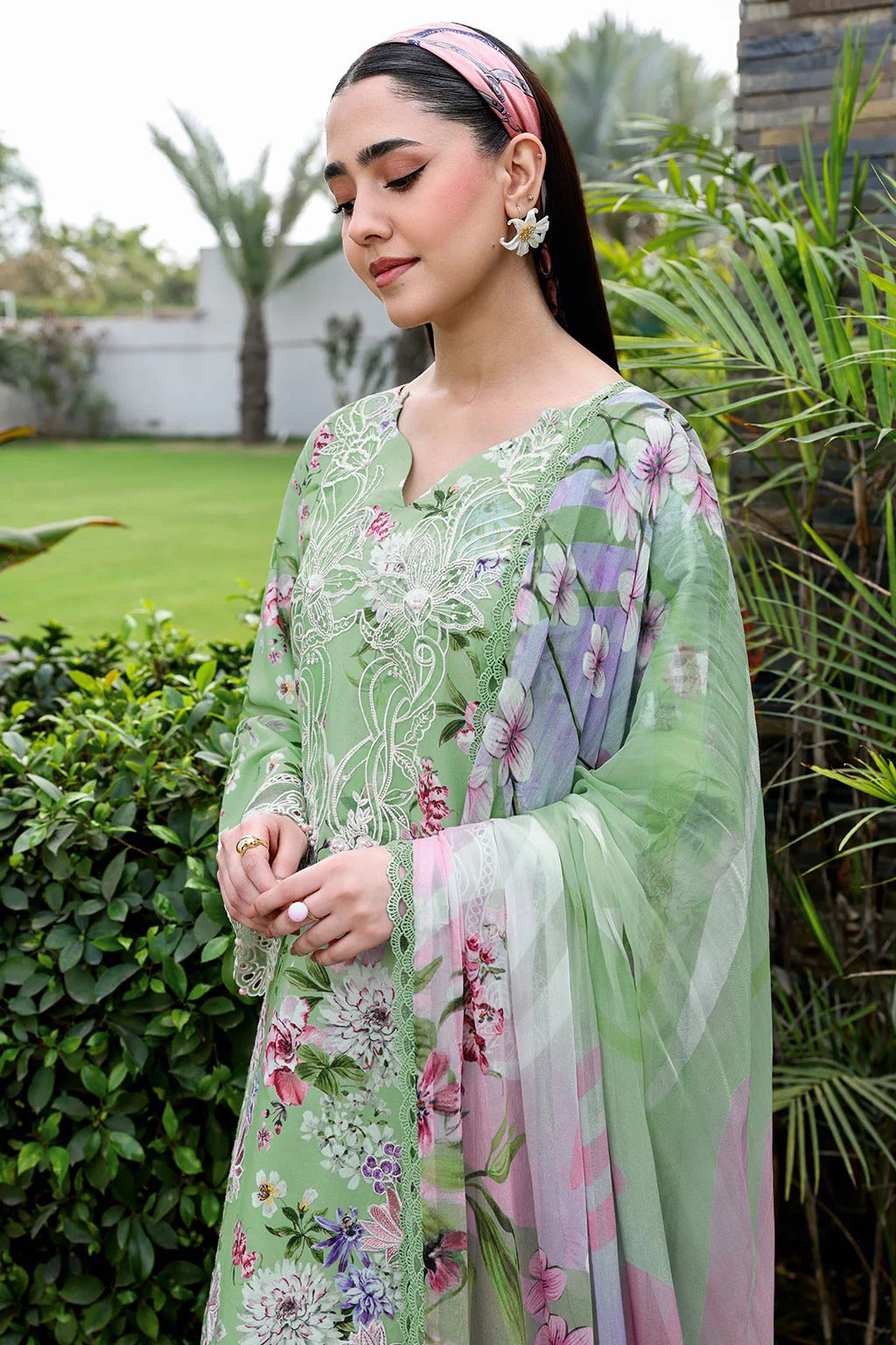 LAWN - Rangrez - N-907