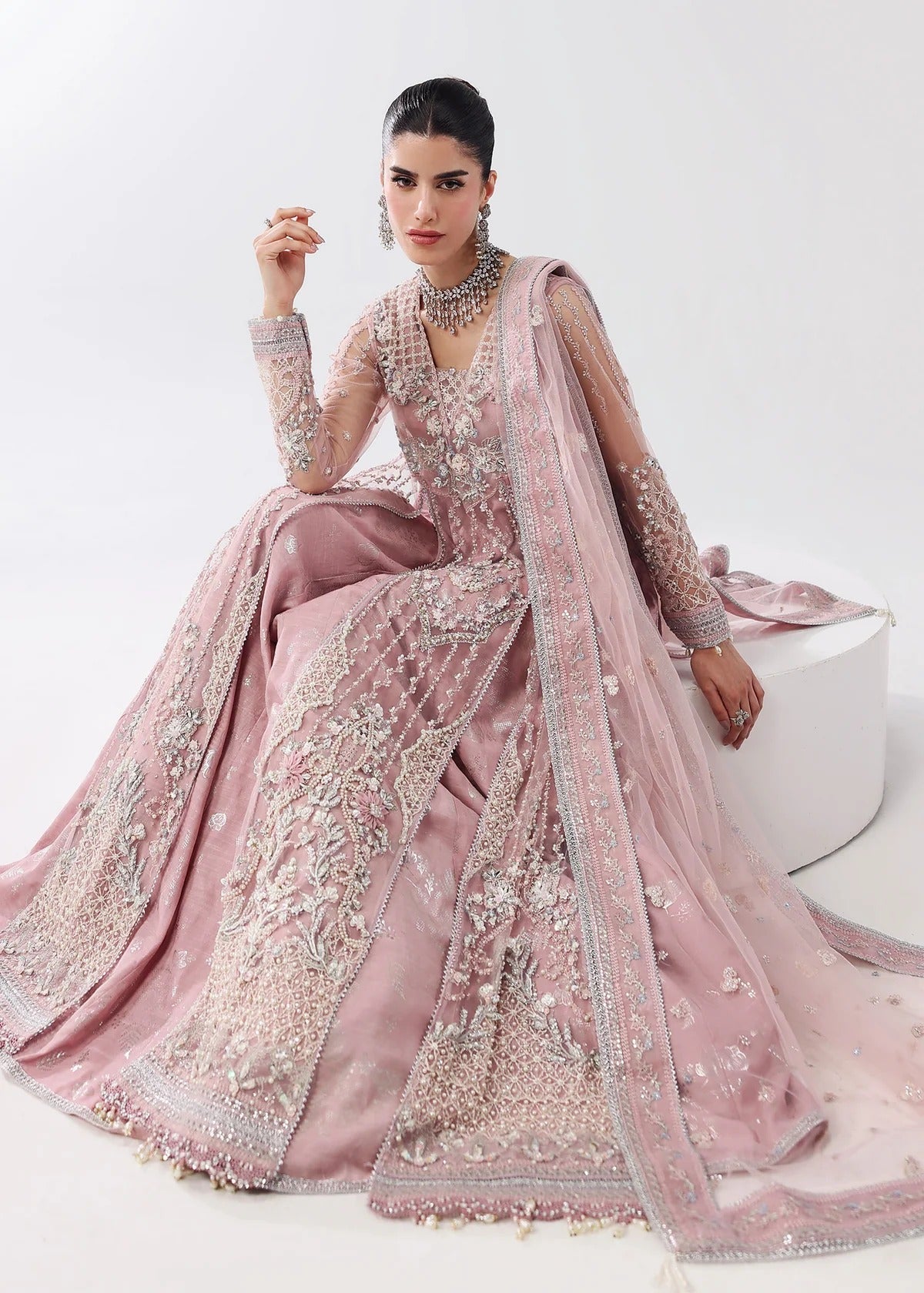 L'amore Luxury Handwork Edit 25 - Lilac luxe