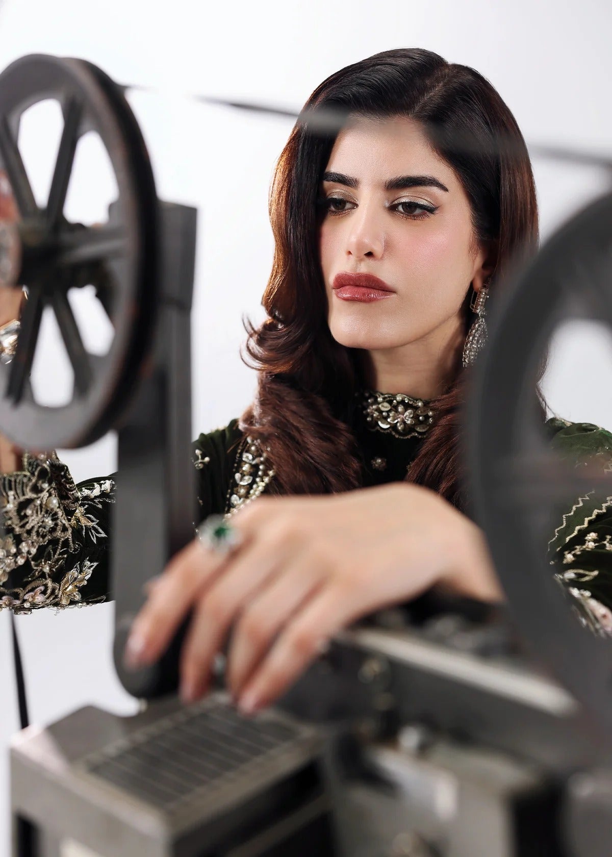 L'amore Luxury Handwork Edit 25 -   Velvet Dream