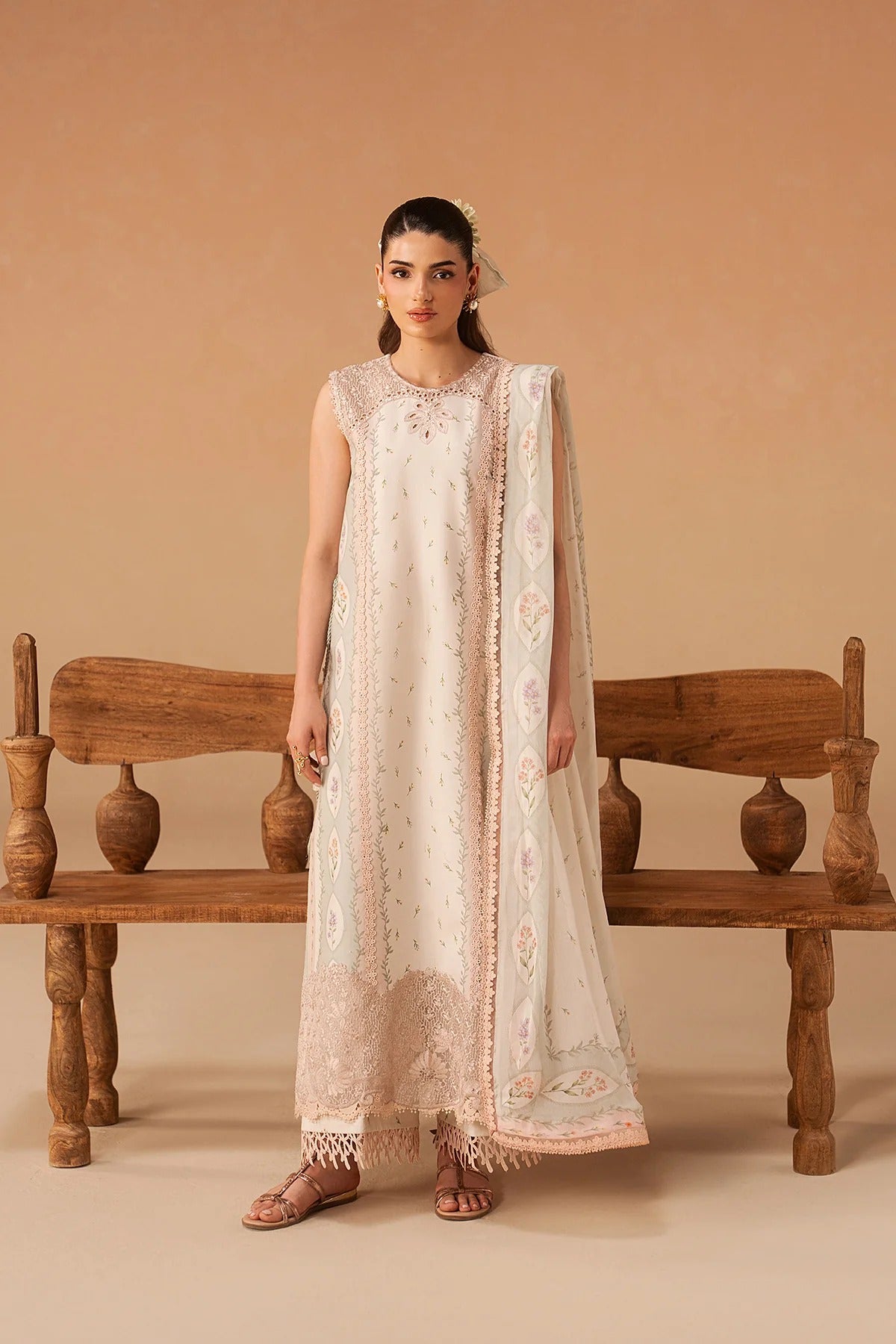 LAWN - The Haze 26 - Sunnival Ivory