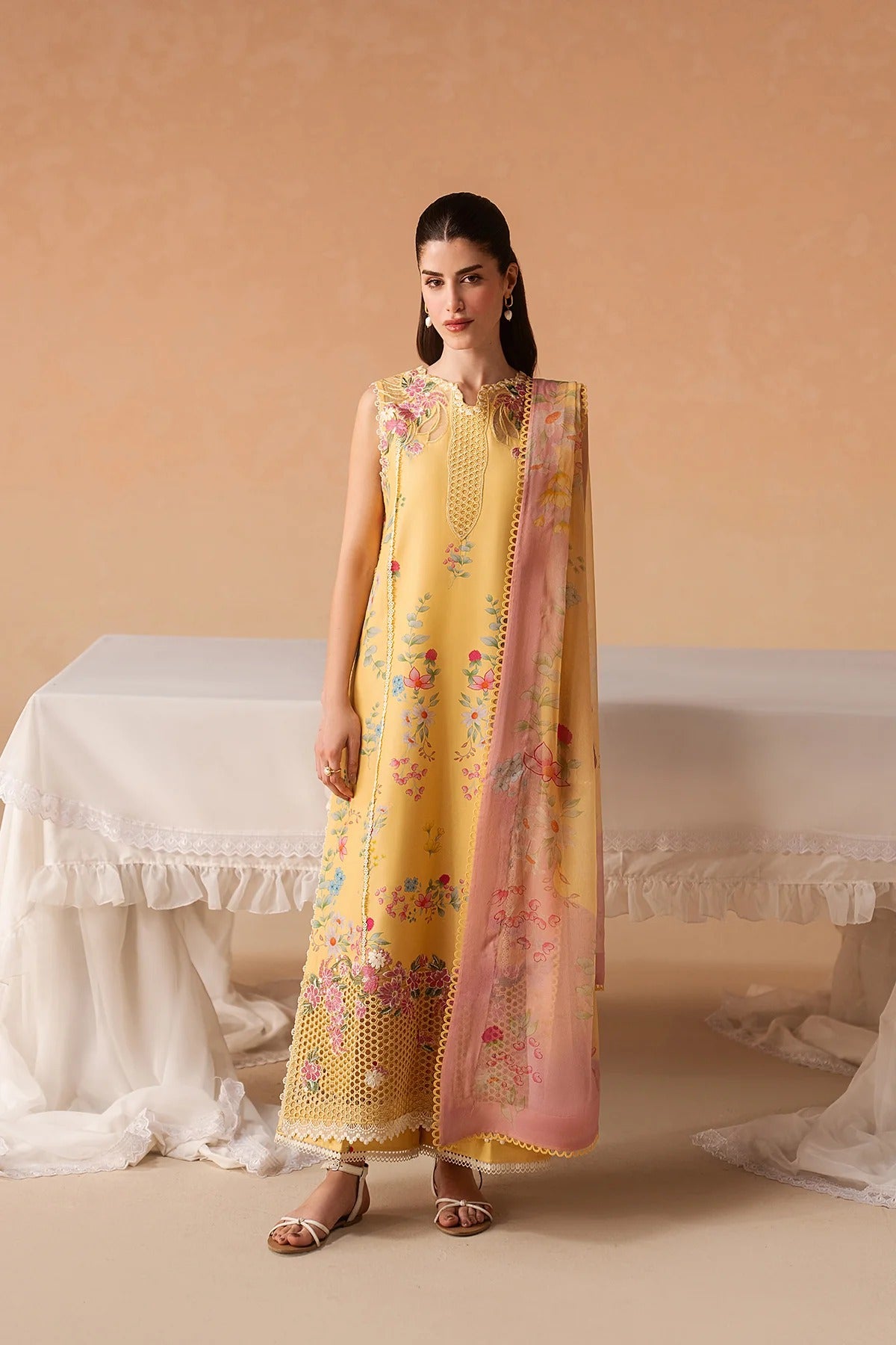 LAWN - The Haze 26 - Evania Yellow