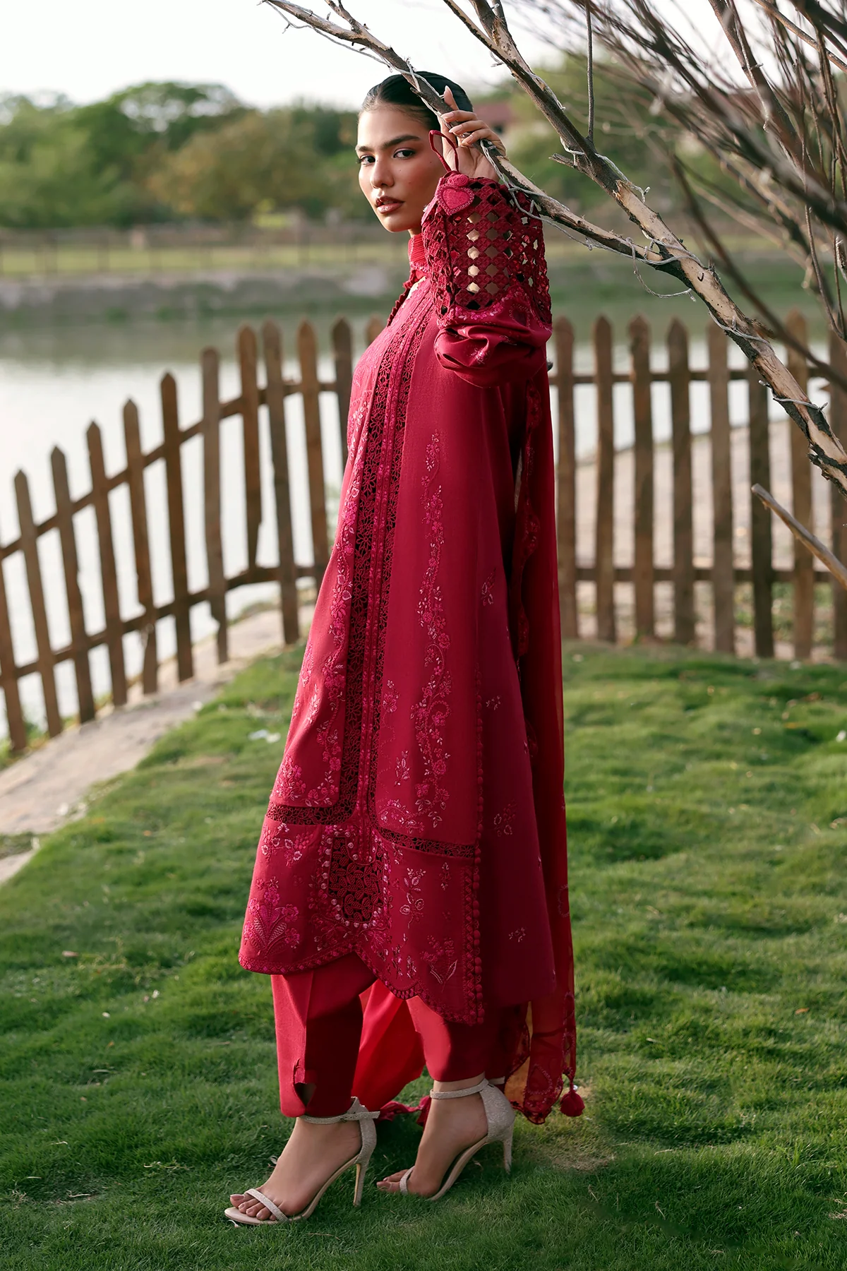 LAWN - Summer Soiree - Cynelle