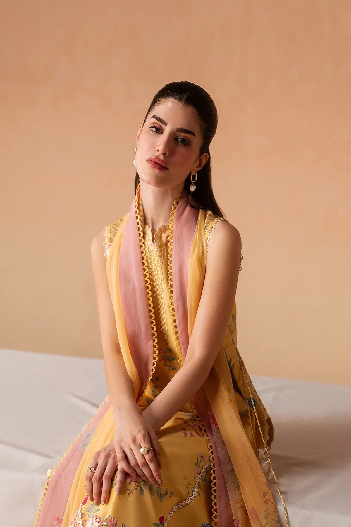 LAWN - The Haze 26 - Evania Yellow