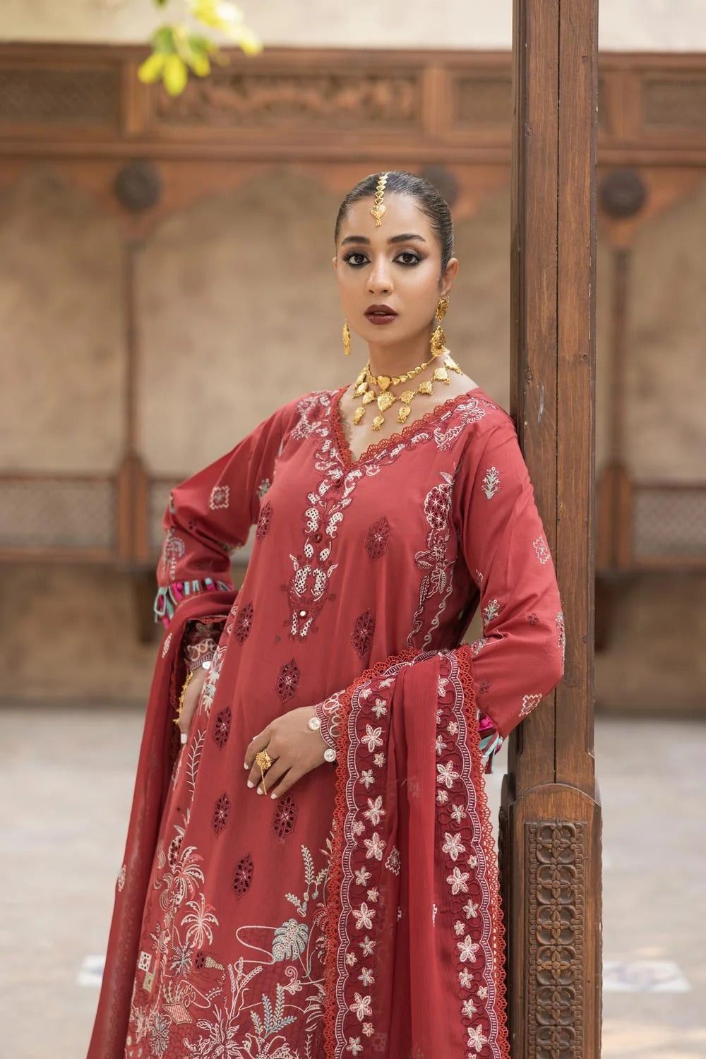 LAWN - Nirmal - Essence