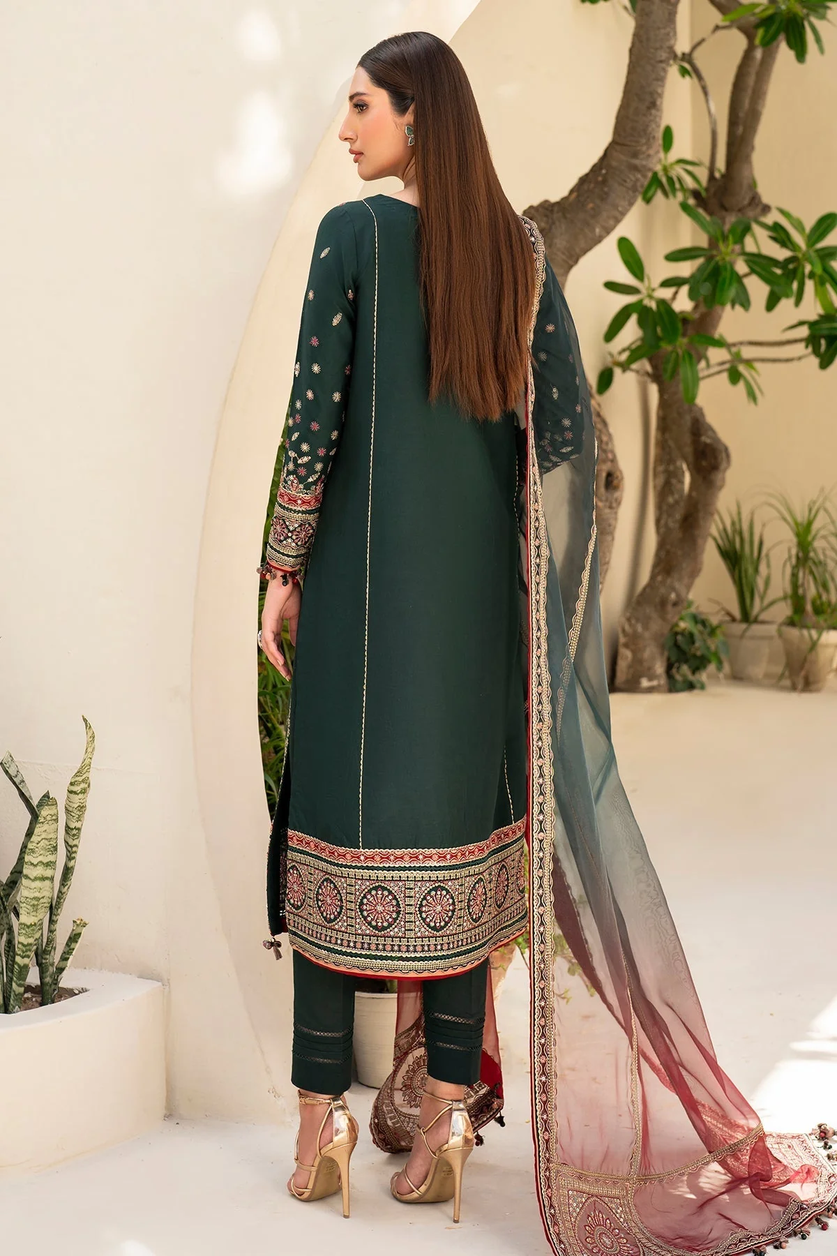 EMBROIDERED LAWN IL-SS24-D9 - Image 2