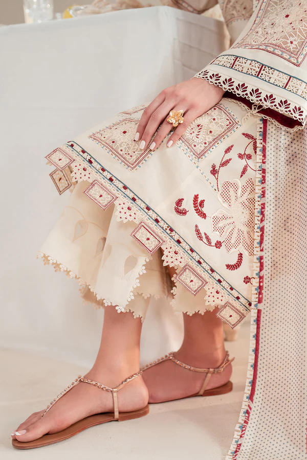 EMBROIDERED LAWN IL25-D02 - Image 12