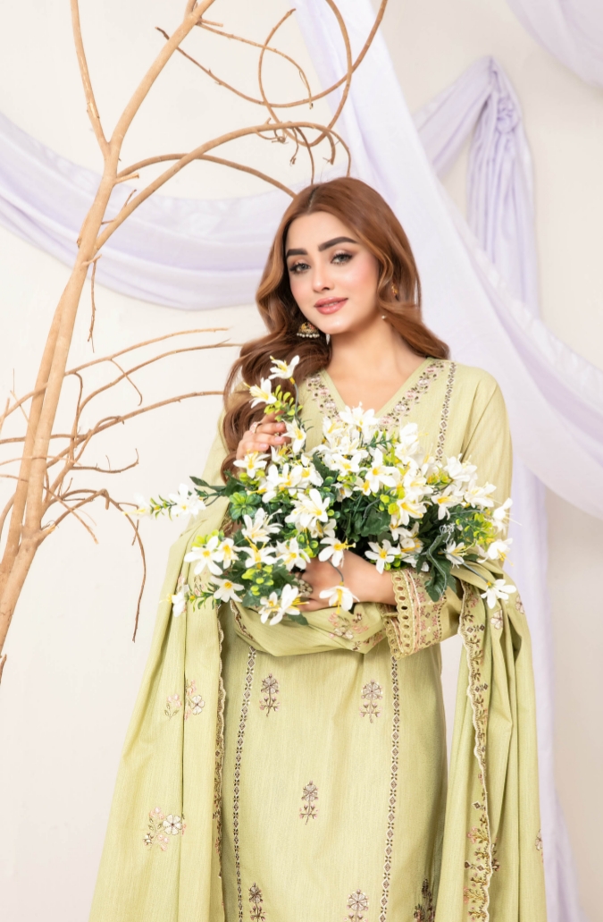 D-5207 - Naira - Image 3