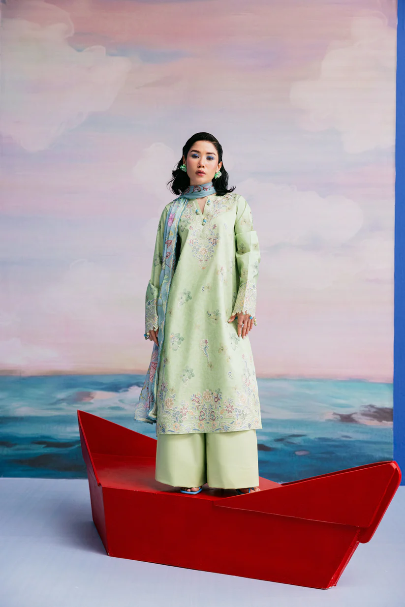 LONDON SHOPPING MALL