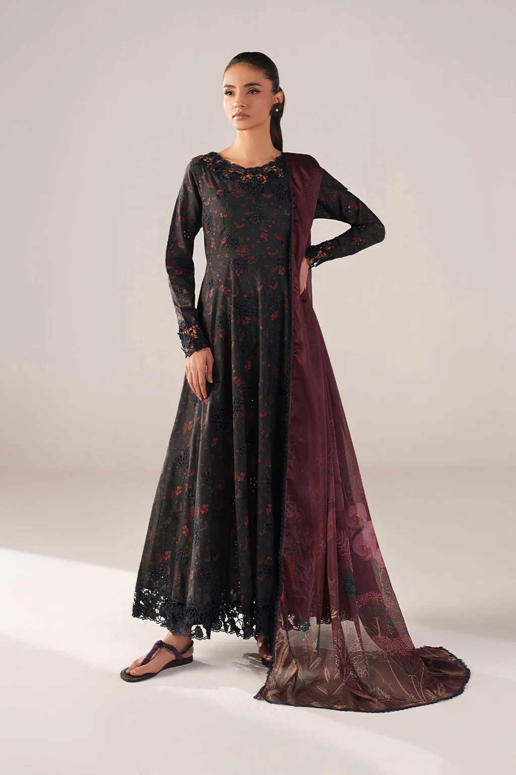 SS-09 Embroidered Lawn - Image 6