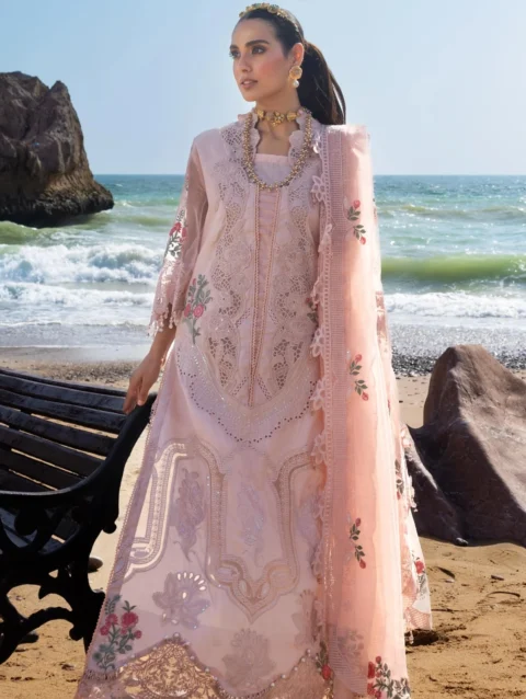 5_940d5ecf-58f6-4df5-8890-7e79ecc96e03 - london shopping mall