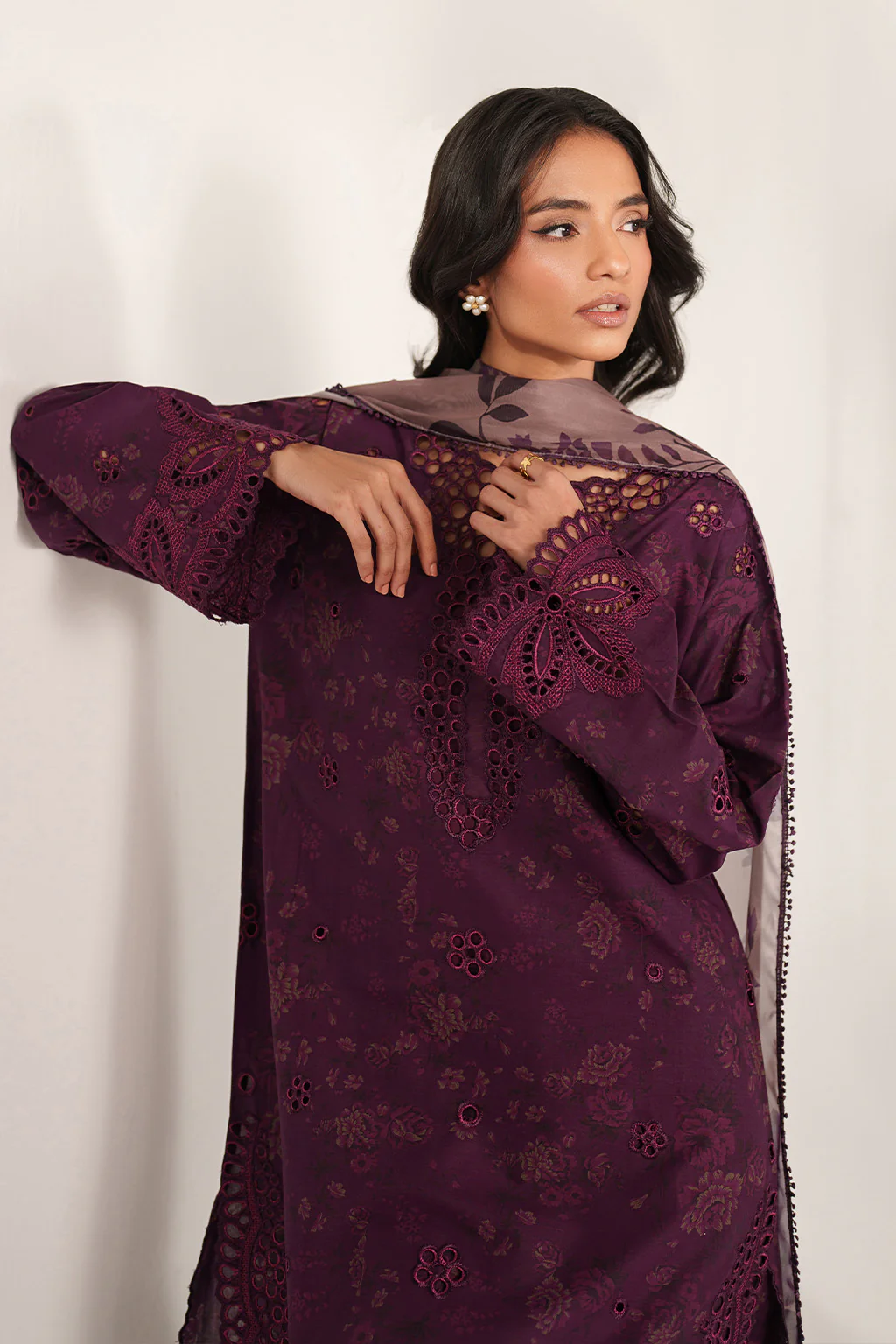 SS-08 Embroidered Lawn - Image 2