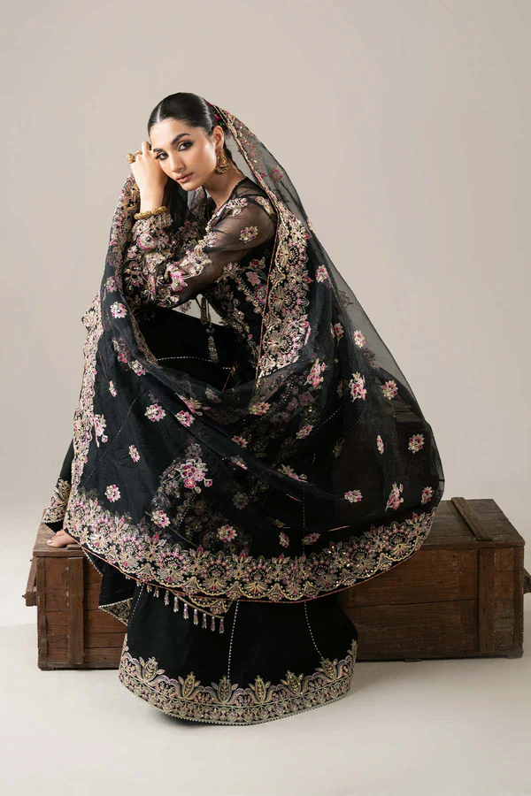 DSCF2352_cb76e37d-17c1-4dd4-9eec-0fe3465d7e79 - london shopping mall