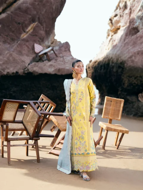 resizecom_DSC09737copy - london shopping mall